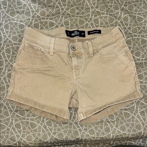 Hollister Women's Tan Shorts
